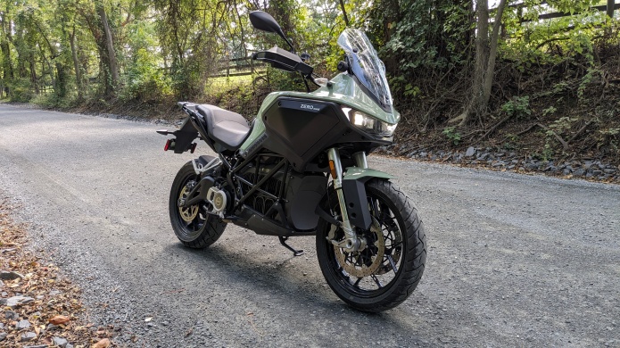 Joy E-Beast: Ferocious E-Superbike Adventure